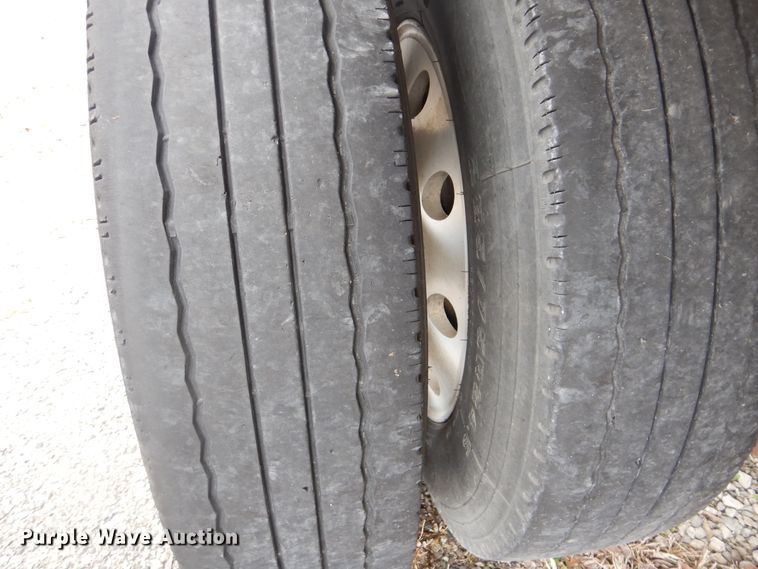 image for item GD9204 2006 Utility Trailer FS2CHA flatbed trailer