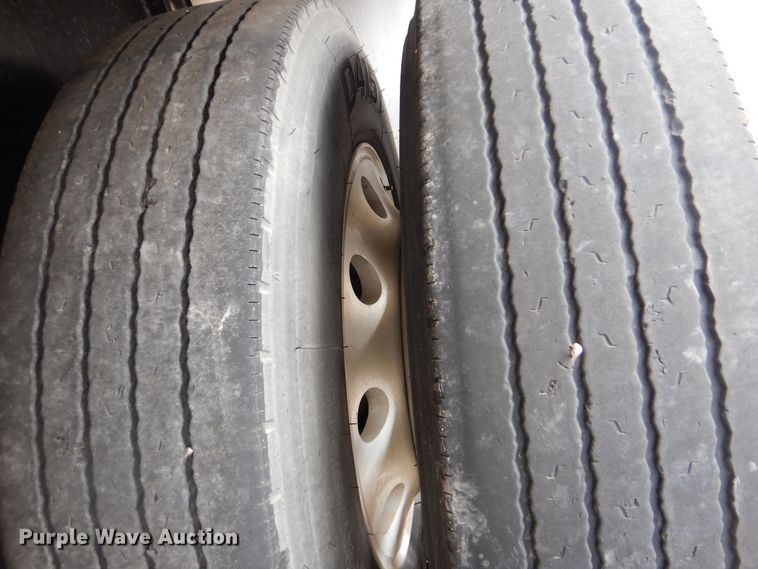 image for item GD9204 2006 Utility Trailer FS2CHA flatbed trailer