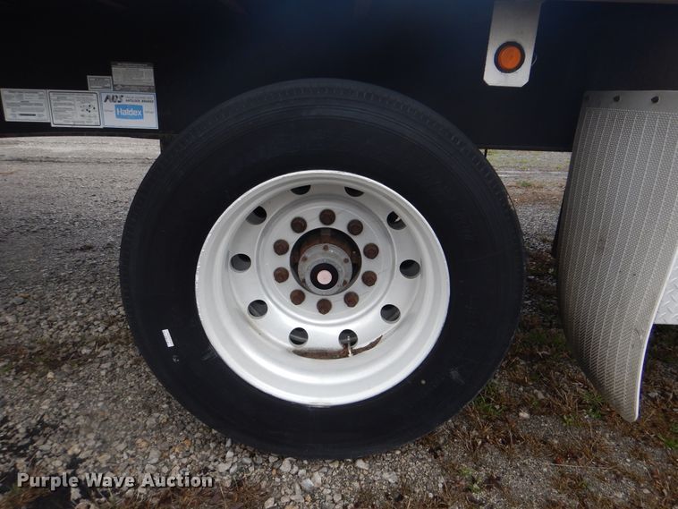 image for item GD9204 2006 Utility Trailer FS2CHA flatbed trailer