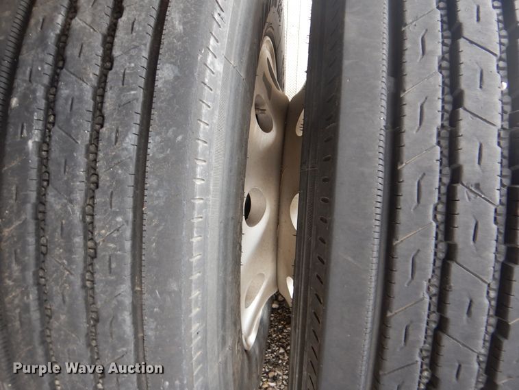 image for item GD9204 2006 Utility Trailer FS2CHA flatbed trailer