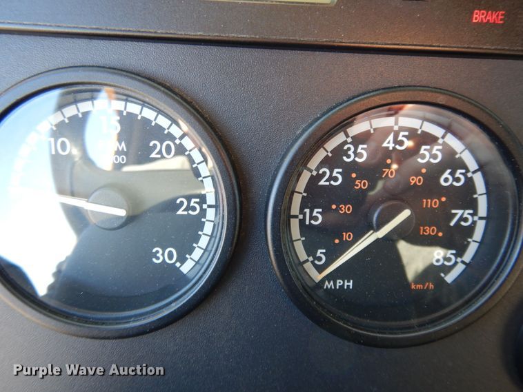 image for item GH9007 2014 Freightliner Cascadia 125 semi truck