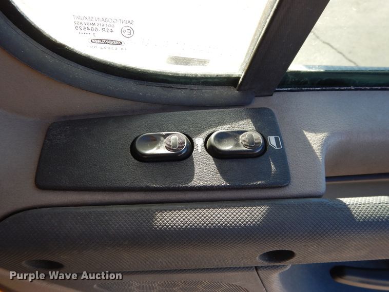 image for item GH9007 2014 Freightliner Cascadia 125 semi truck