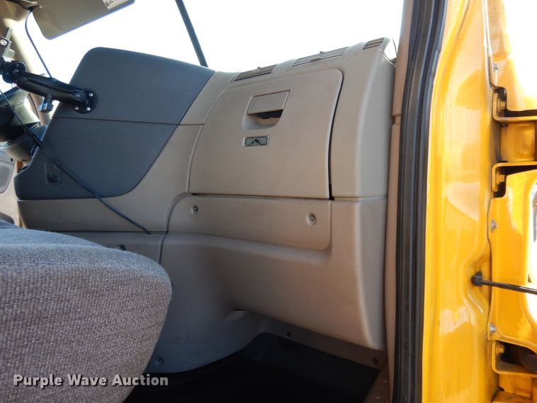 image for item GH9007 2014 Freightliner Cascadia 125 semi truck