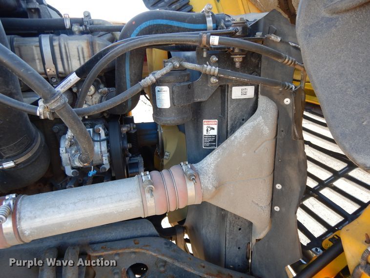 image for item GH9007 2014 Freightliner Cascadia 125 semi truck