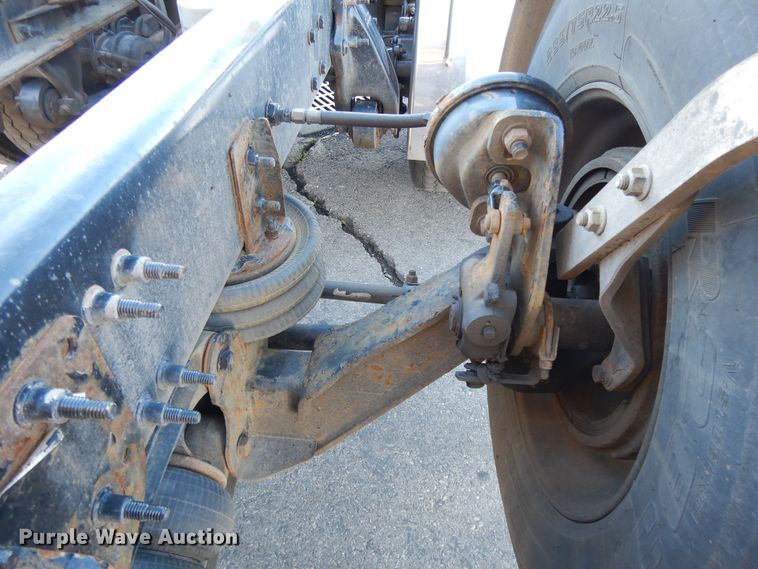 image for item GH9007 2014 Freightliner Cascadia 125 semi truck