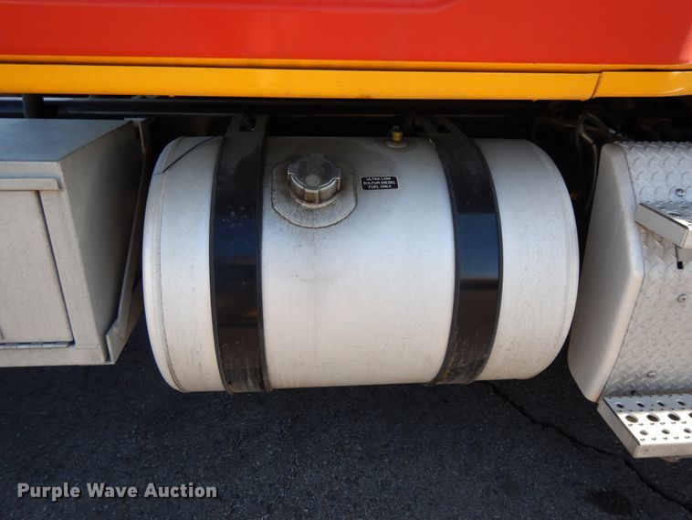 image for item GH9007 2014 Freightliner Cascadia 125 semi truck