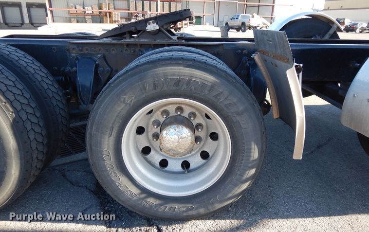 image for item GH9007 2014 Freightliner Cascadia 125 semi truck