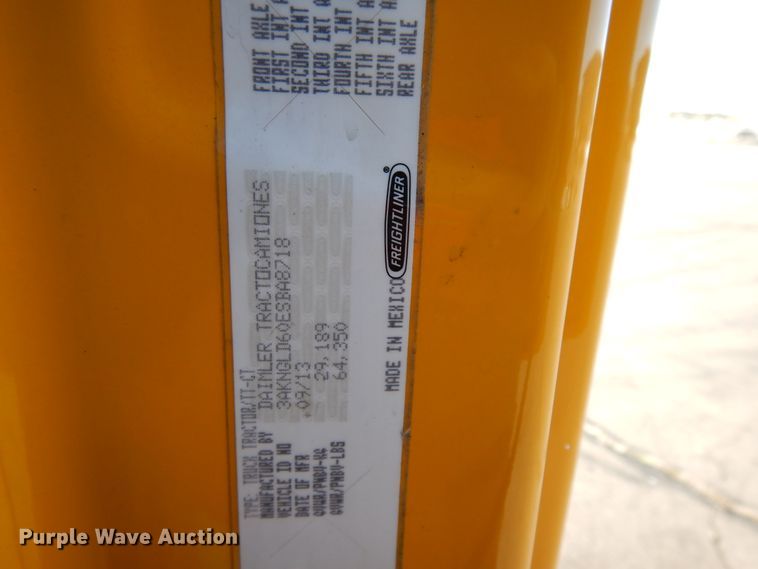 image for item GH9007 2014 Freightliner Cascadia 125 semi truck