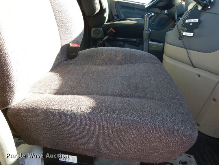 image for item GH9008 2017 Freightliner Cascadia 125 semi truck