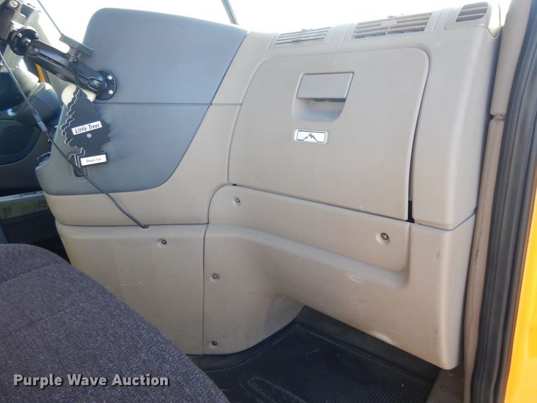 image for item GH9008 2017 Freightliner Cascadia 125 semi truck