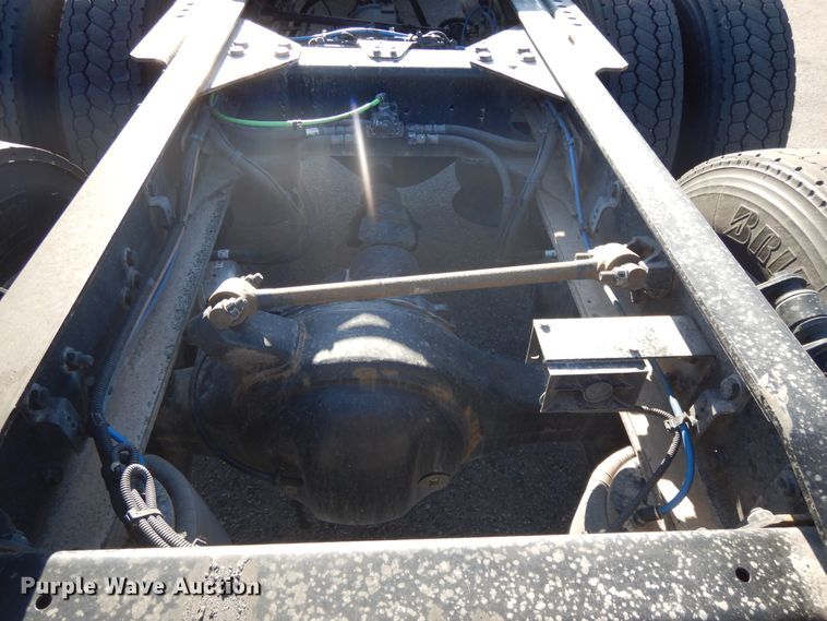 image for item GH9008 2017 Freightliner Cascadia 125 semi truck