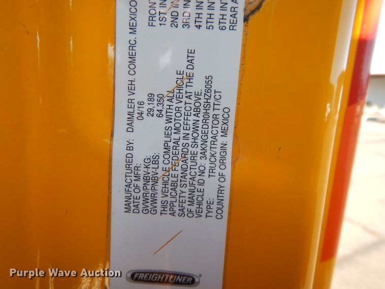 image for item GH9008 2017 Freightliner Cascadia 125 semi truck