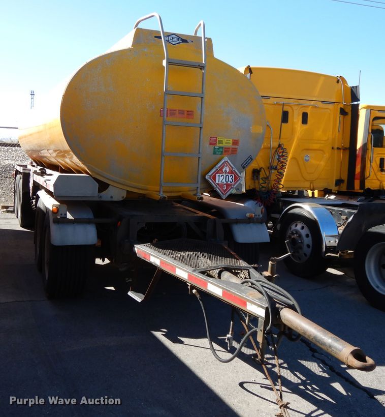 image for item GH9009 2006 Beall BATT-54-2-SB tank trailer
