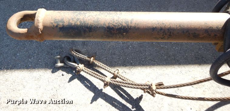 image for item GH9009 2006 Beall BATT-54-2-SB tank trailer