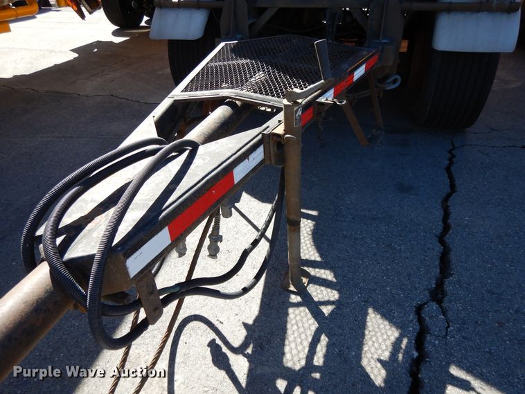 image for item GH9009 2006 Beall BATT-54-2-SB tank trailer