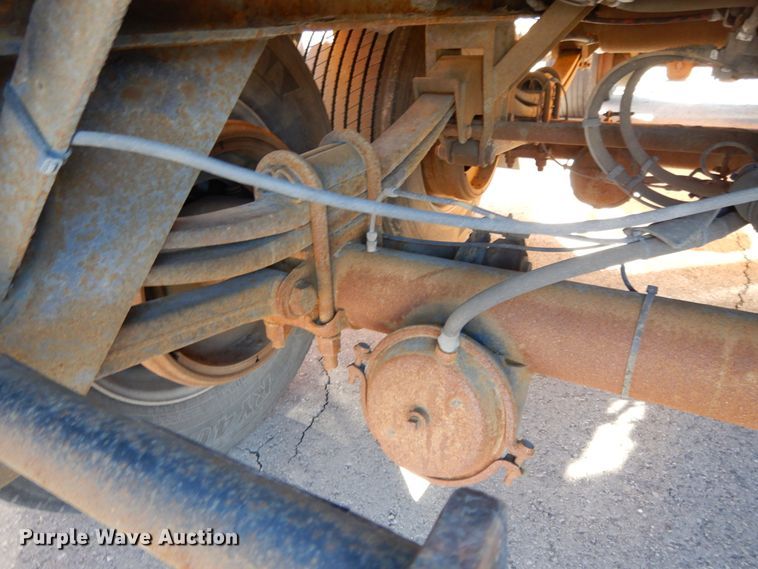 image for item GH9009 2006 Beall BATT-54-2-SB tank trailer