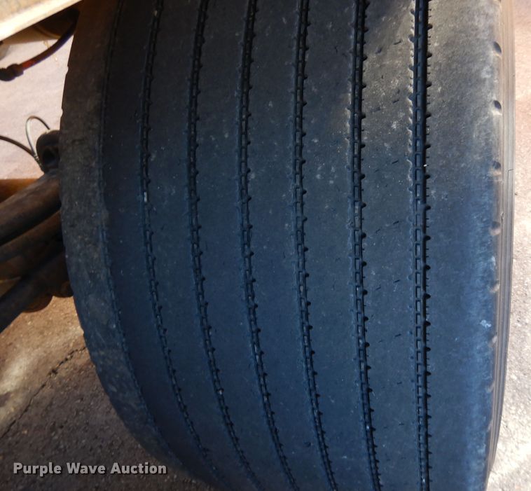 image for item GH9009 2006 Beall BATT-54-2-SB tank trailer