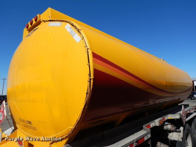 image for item GH9010 2006 Beall BATT-40-1-SB tank trailer
