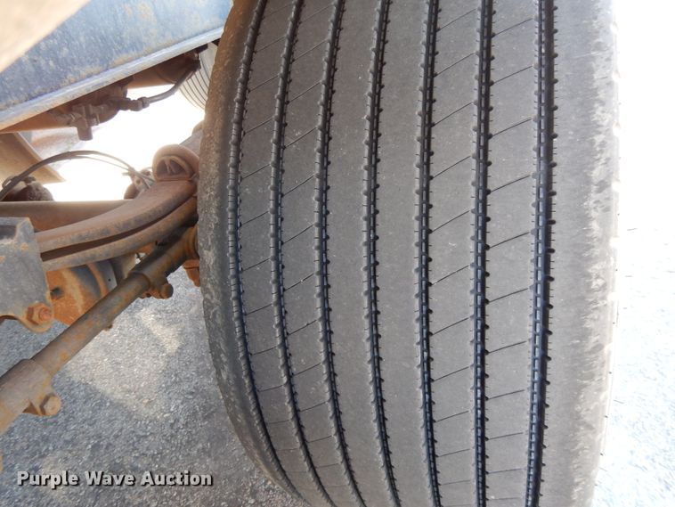 image for item GH9010 2006 Beall BATT-40-1-SB tank trailer