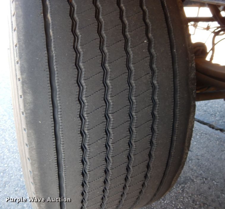 image for item GH9010 2006 Beall BATT-40-1-SB tank trailer