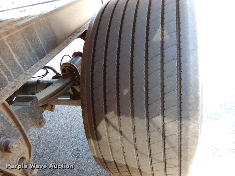 image for item GH9012 2004 Beall BATT-58-2-SB tank trailer