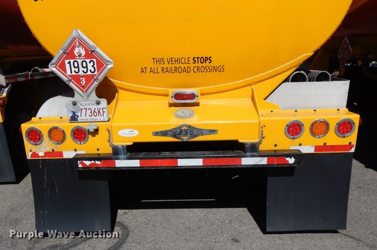 image for item GH9013 2008 Beall BATT-54-2-SB tank trailer