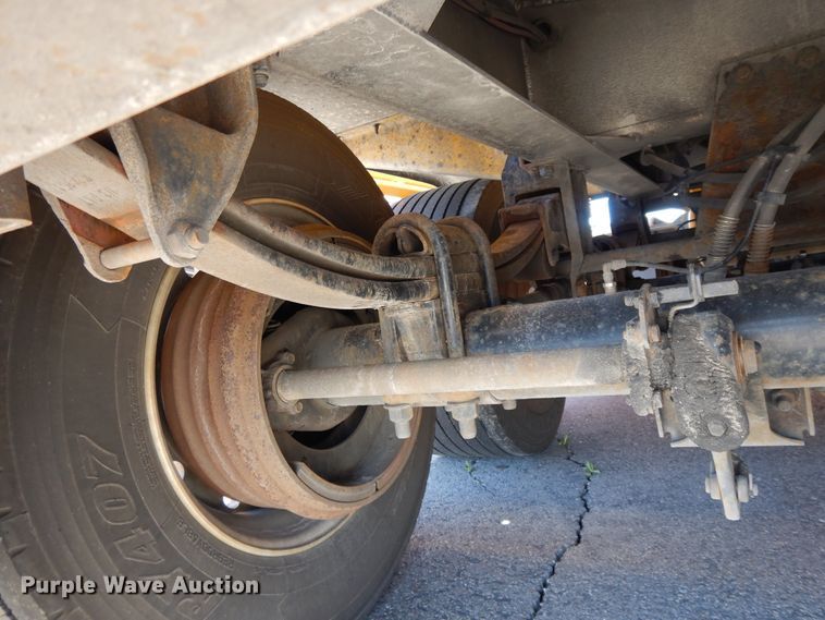 image for item GH9013 2008 Beall BATT-54-2-SB tank trailer