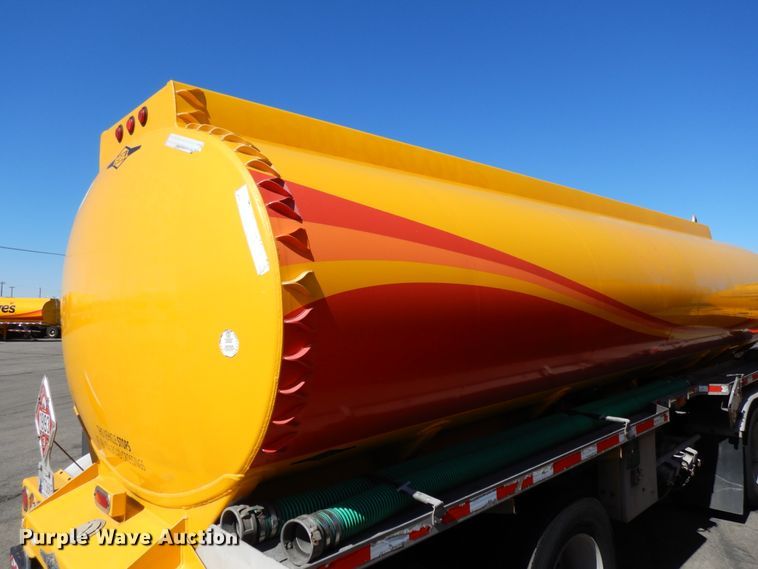 image for item GH9013 2008 Beall BATT-54-2-SB tank trailer