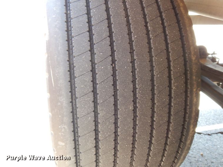 image for item GH9013 2008 Beall BATT-54-2-SB tank trailer