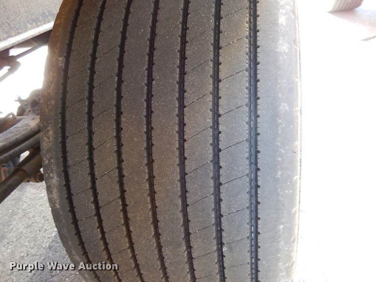 image for item GH9013 2008 Beall BATT-54-2-SB tank trailer