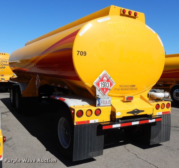 image for item GH9014 2003 Beall BATT-50-2SB tank trailer
