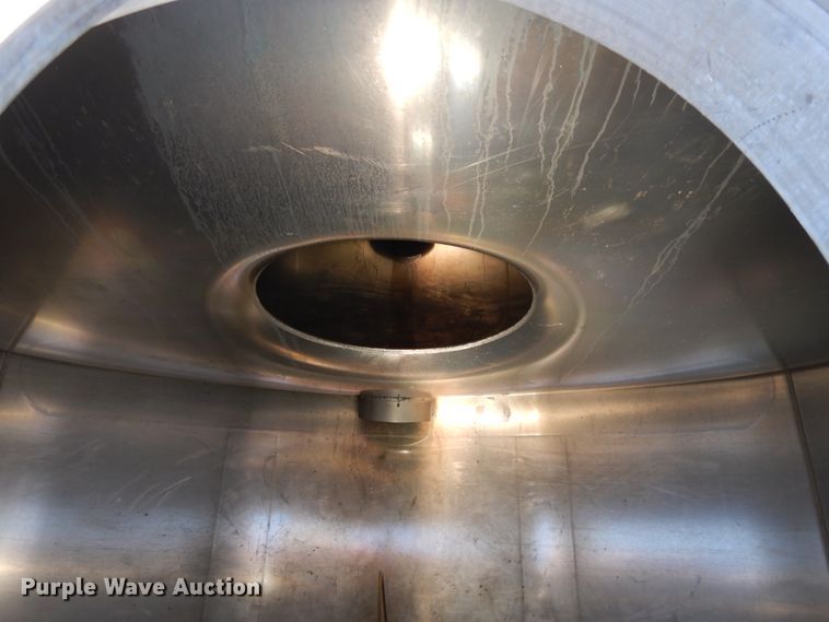 image for item GH9014 2003 Beall BATT-50-2SB tank trailer