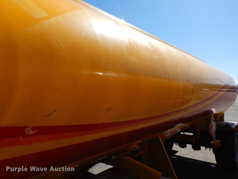 image for item GH9014 2003 Beall BATT-50-2SB tank trailer