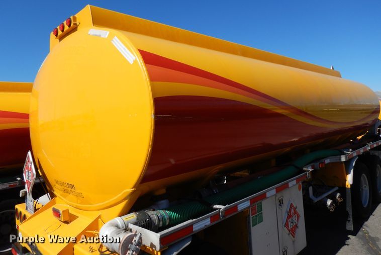 image for item GH9014 2003 Beall BATT-50-2SB tank trailer