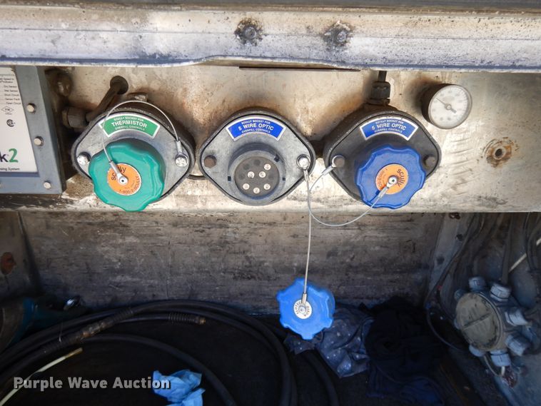 image for item GH9014 2003 Beall BATT-50-2SB tank trailer