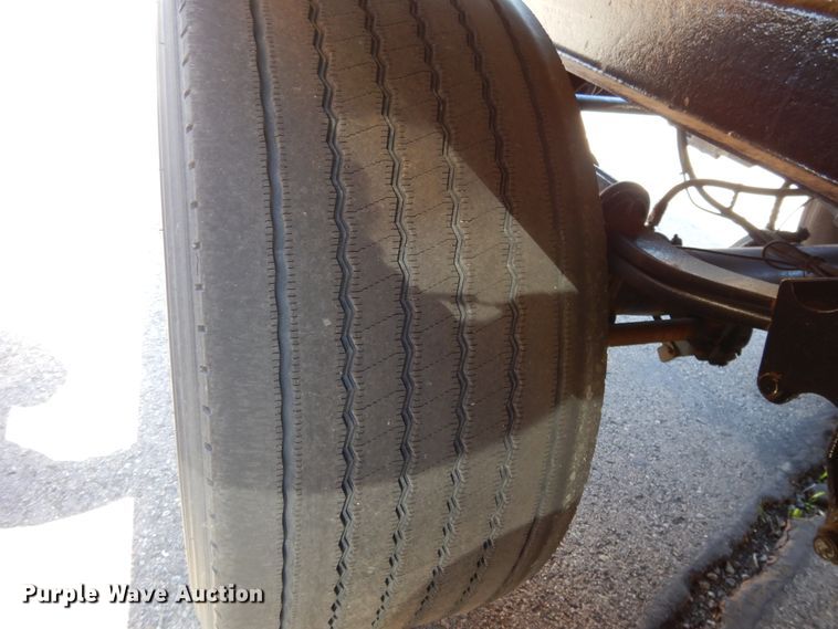 image for item GH9014 2003 Beall BATT-50-2SB tank trailer