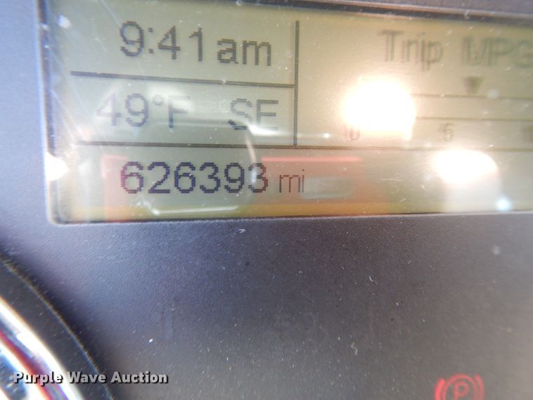 image for item GH9015 2017 Freightliner Cascadia 125 semi truck