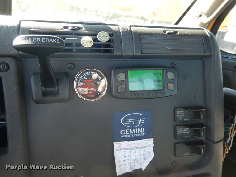 image for item GH9015 2017 Freightliner Cascadia 125 semi truck