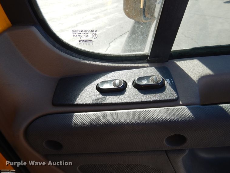 image for item GH9015 2017 Freightliner Cascadia 125 semi truck