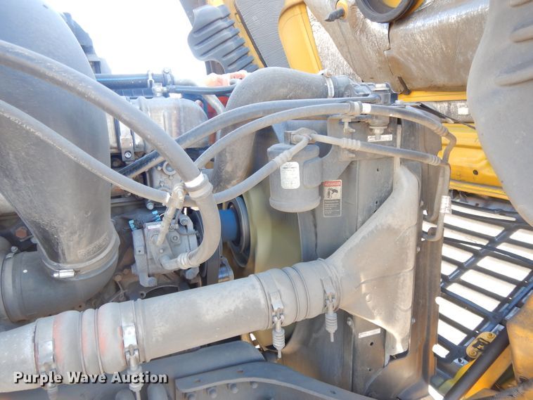 image for item GH9015 2017 Freightliner Cascadia 125 semi truck