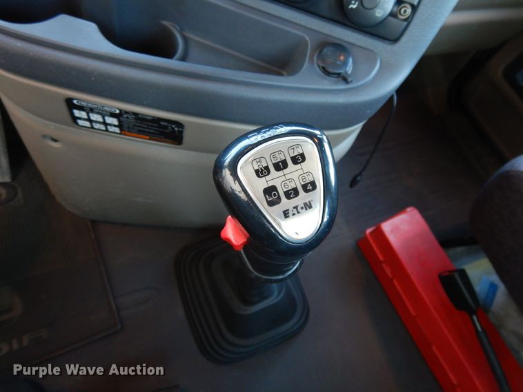 image for item GH9016 2017 Freightliner Cascadia 125 semi truck