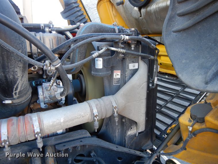 image for item GH9016 2017 Freightliner Cascadia 125 semi truck