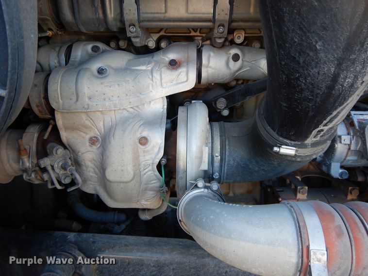 image for item GH9016 2017 Freightliner Cascadia 125 semi truck