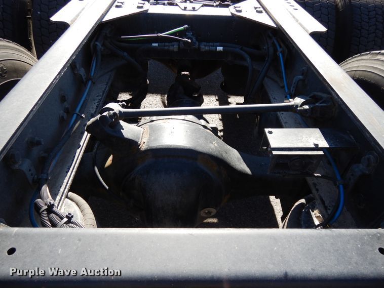 image for item GH9016 2017 Freightliner Cascadia 125 semi truck