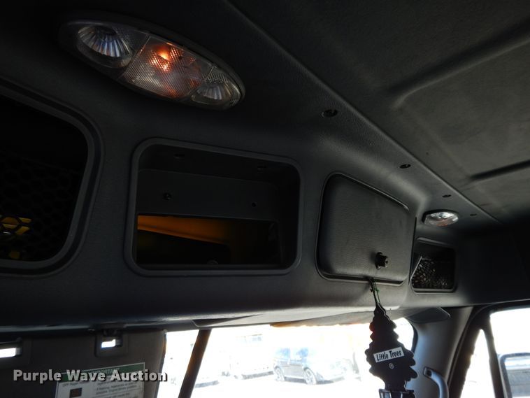 image for item GH9017 2014 Freightliner Cascadia 125 semi truck