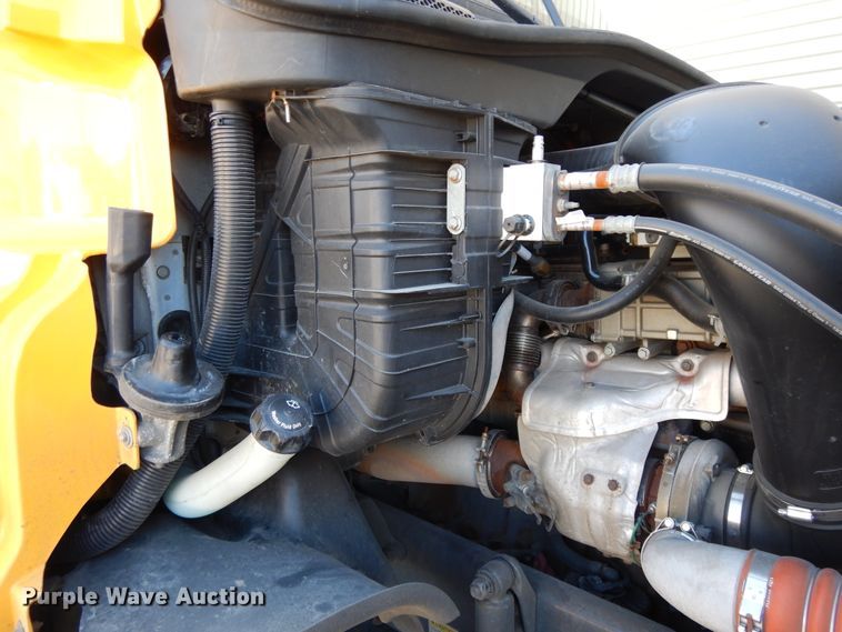 image for item GH9017 2014 Freightliner Cascadia 125 semi truck