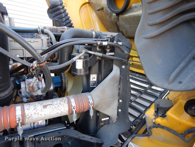 image for item GH9017 2014 Freightliner Cascadia 125 semi truck