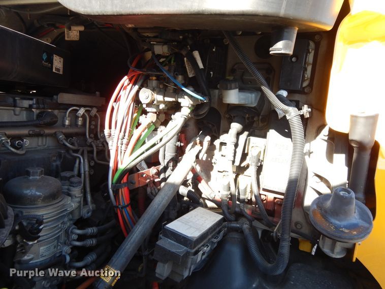 image for item GH9018 2014 Freightliner Cascadia 125 semi truck