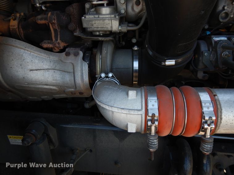 image for item GH9018 2014 Freightliner Cascadia 125 semi truck