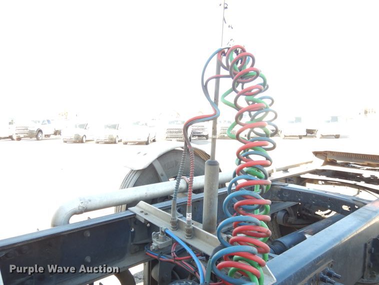 image for item GH9018 2014 Freightliner Cascadia 125 semi truck